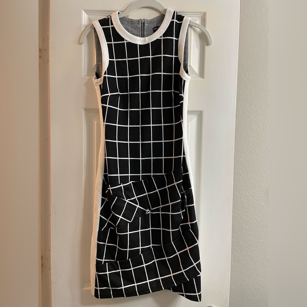 Karen Millen stretch ruched black dress size 2